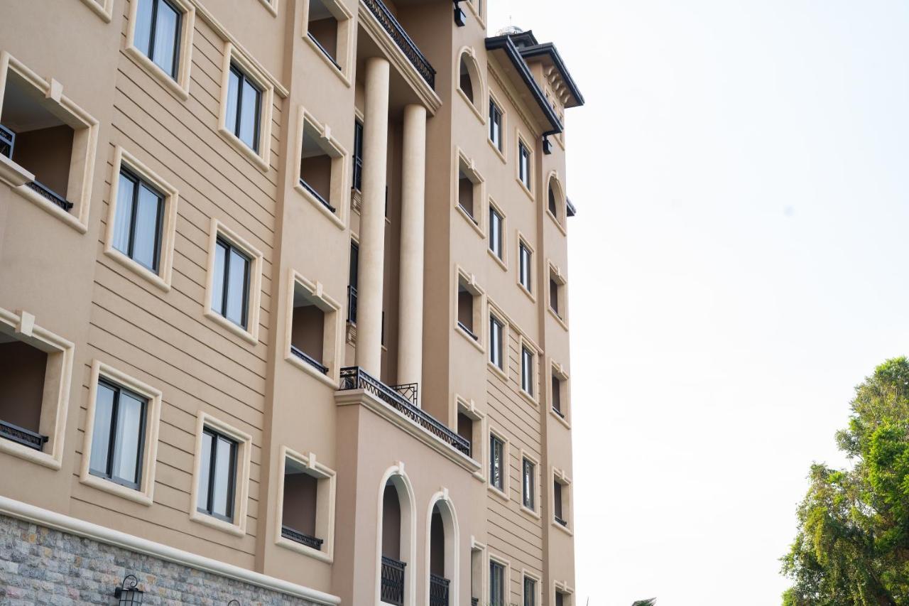 Fontis Residences Hotel Kampala Esterno foto