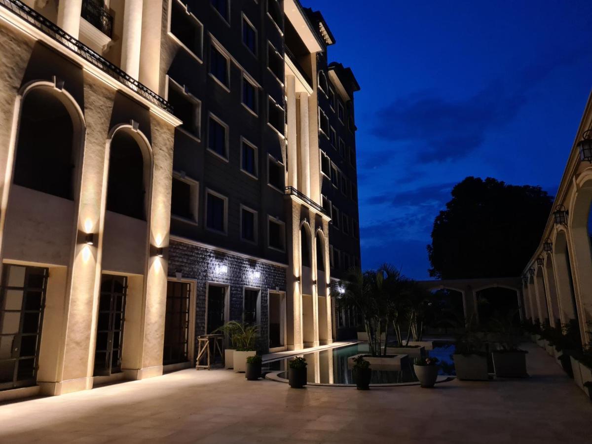 Fontis Residences Hotel Kampala Esterno foto