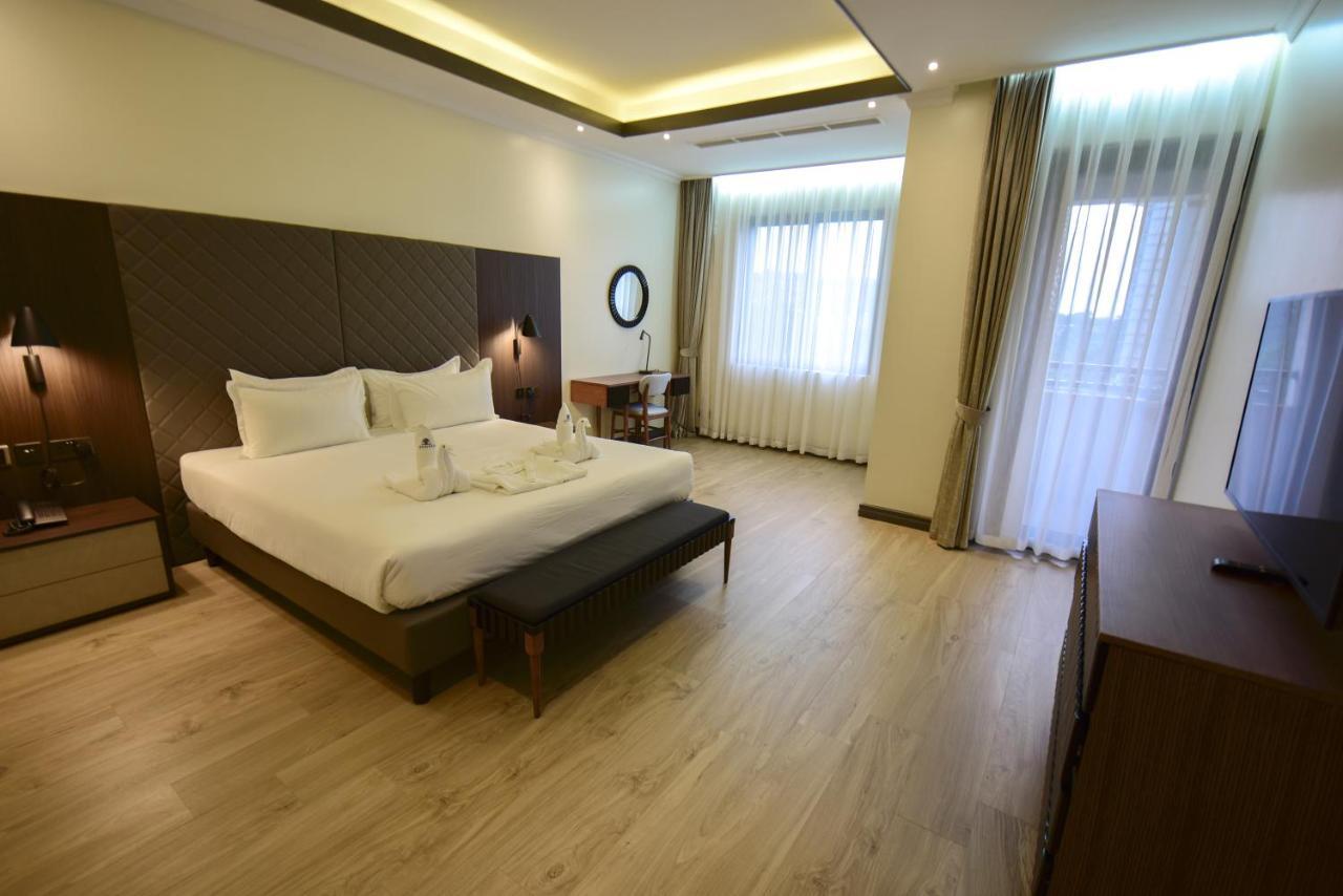 Fontis Residences Hotel Kampala Esterno foto